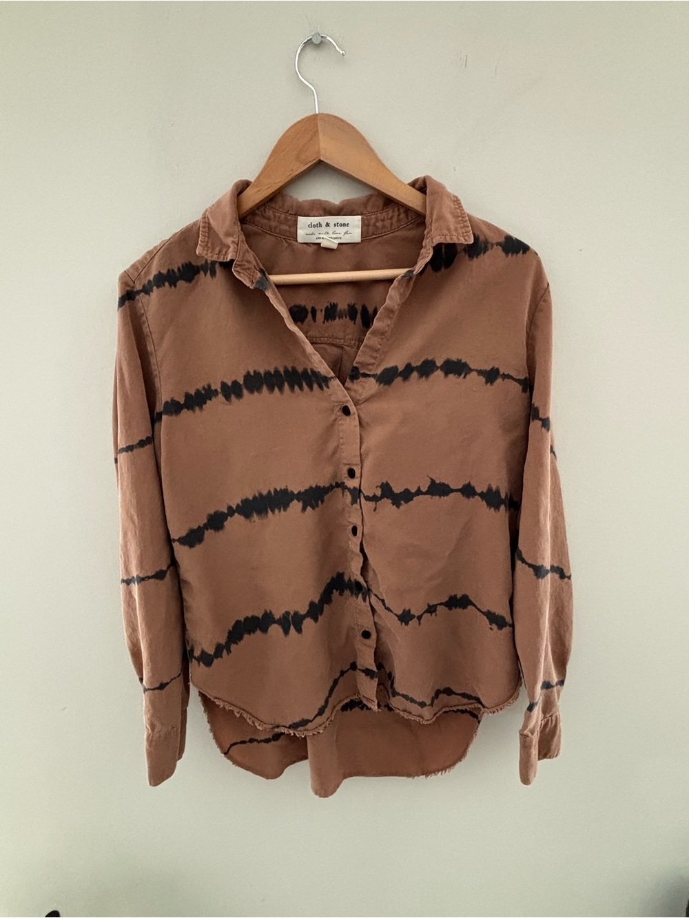 Cloth & Stone Anthropologie Brown Tie Dye Button Front Shirt Raw Hem Size Large